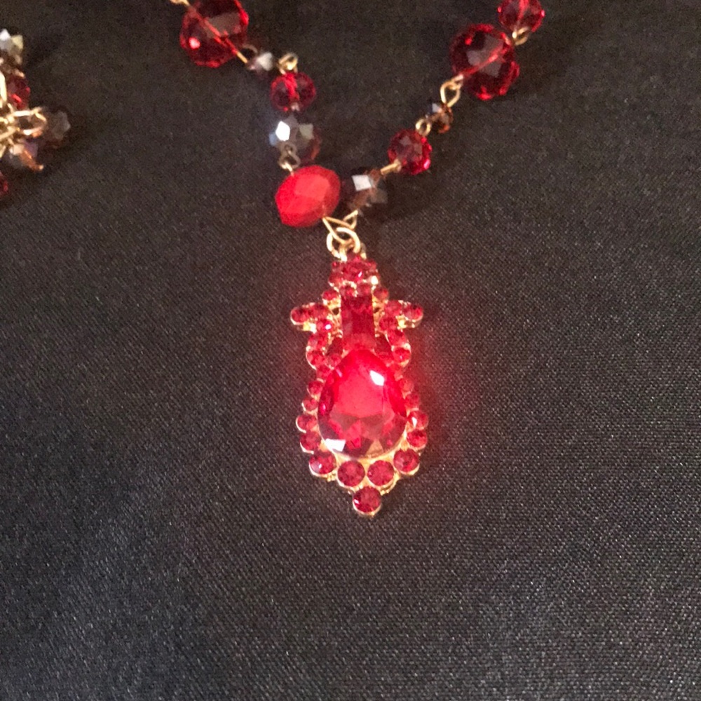 Red Iridescent 18" necklace multi-piece set